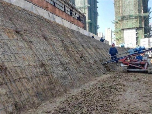 三元建筑边坡支护